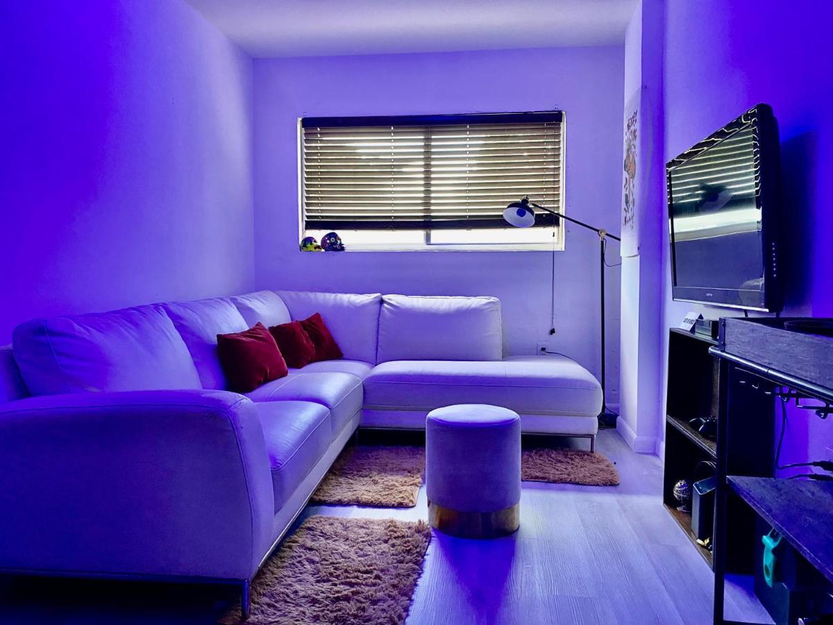 Cool & Cozy Homestay Miami Exterior photo